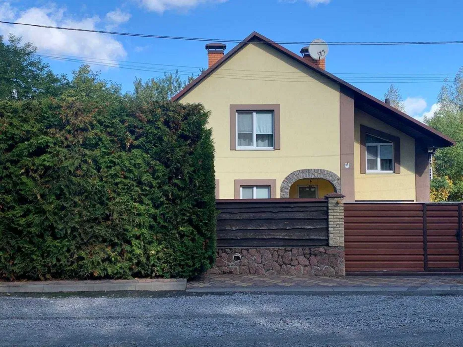 Продаж будинку 201 м²