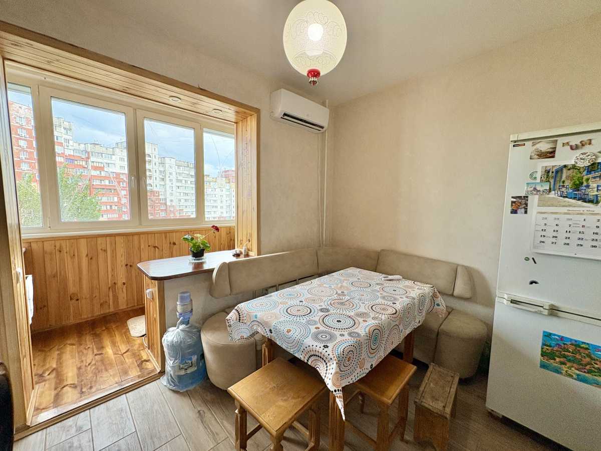 Продажа 2-комнатной квартиры 59 м², Николая Закревского ул., 5