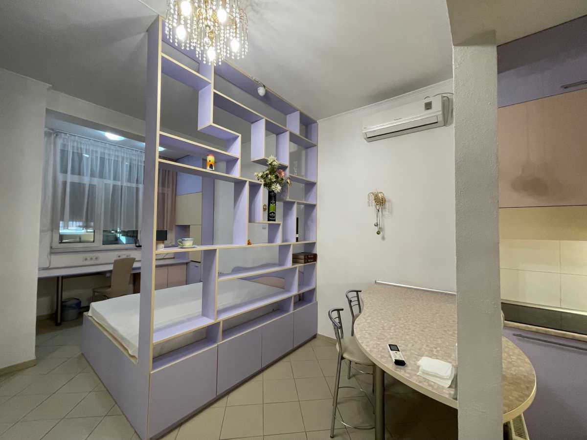 Оренда 2-кімнатної квартири 52 м², Жилянська вул., 118