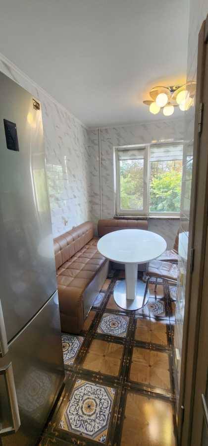 Продажа 2-комнатной квартиры 53 м², Панаса Мирного ул., 11