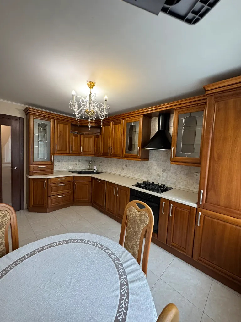 Аренда 3-комнатной квартиры 68 м², Менахем-Мендл Шнеерсона ул., 5