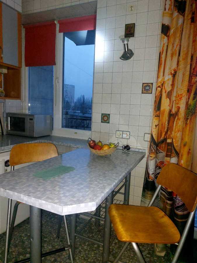 Оренда 1-кімнатної квартири 30 м², Бастіонний пров., 5