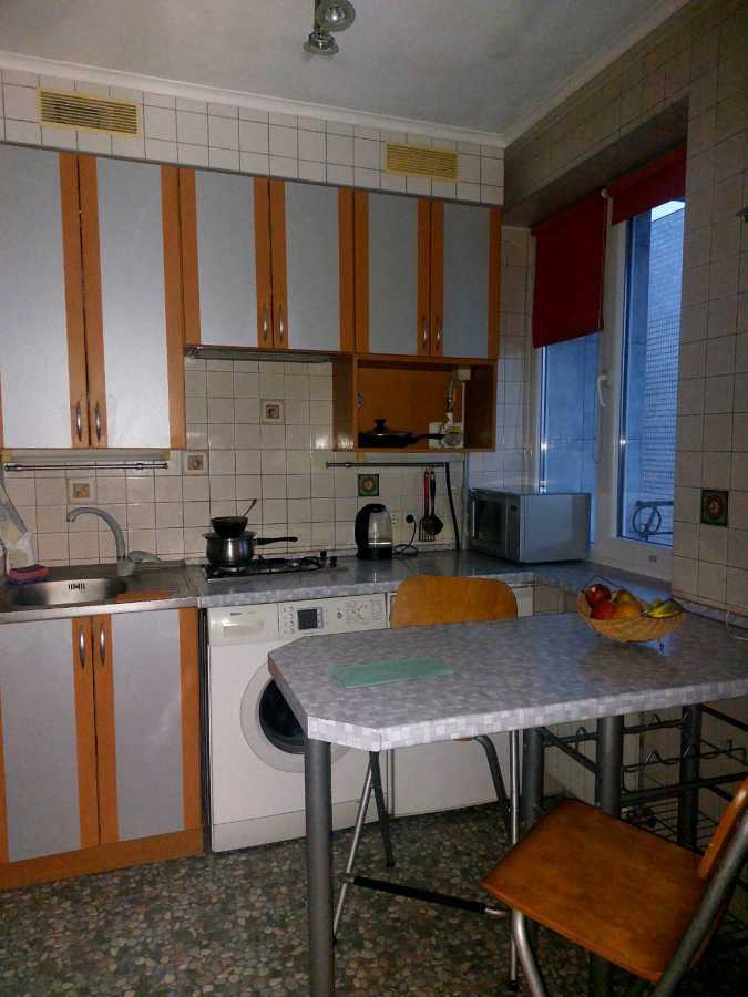 Оренда 1-кімнатної квартири 30 м², Бастіонний пров., 5