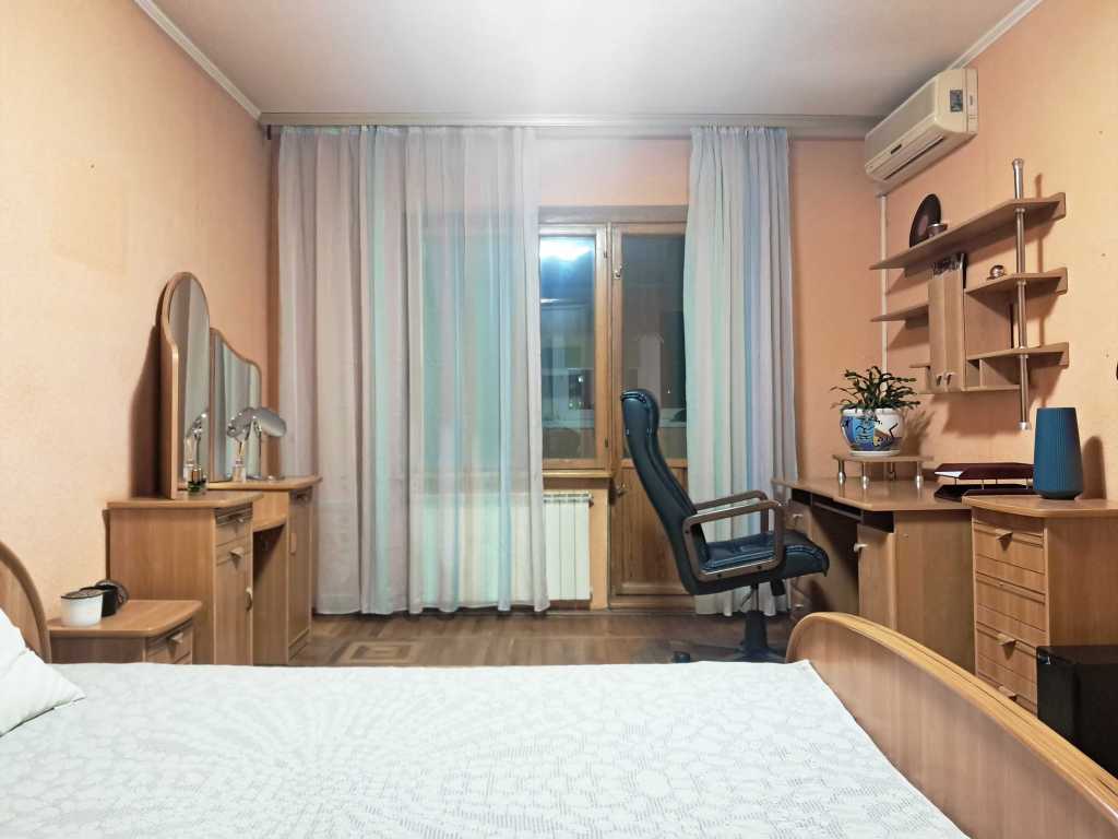 Продажа 3-комнатной квартиры 77.5 м², Ревуцкого ул., 7