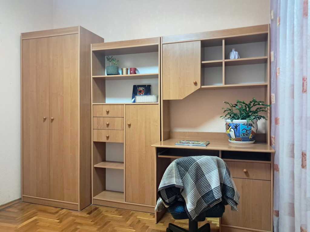 Продажа 3-комнатной квартиры 77.5 м², Ревуцкого ул., 7