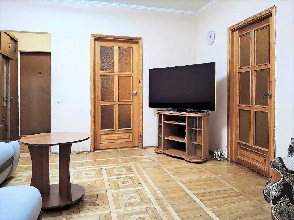 Продажа 3-комнатной квартиры 77.5 м², Ревуцкого ул., 7