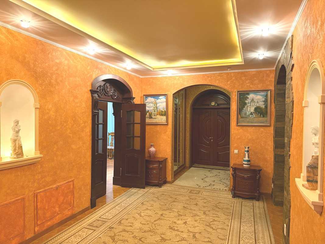 Продажа дома 425 м², Борщаговская ул., 23