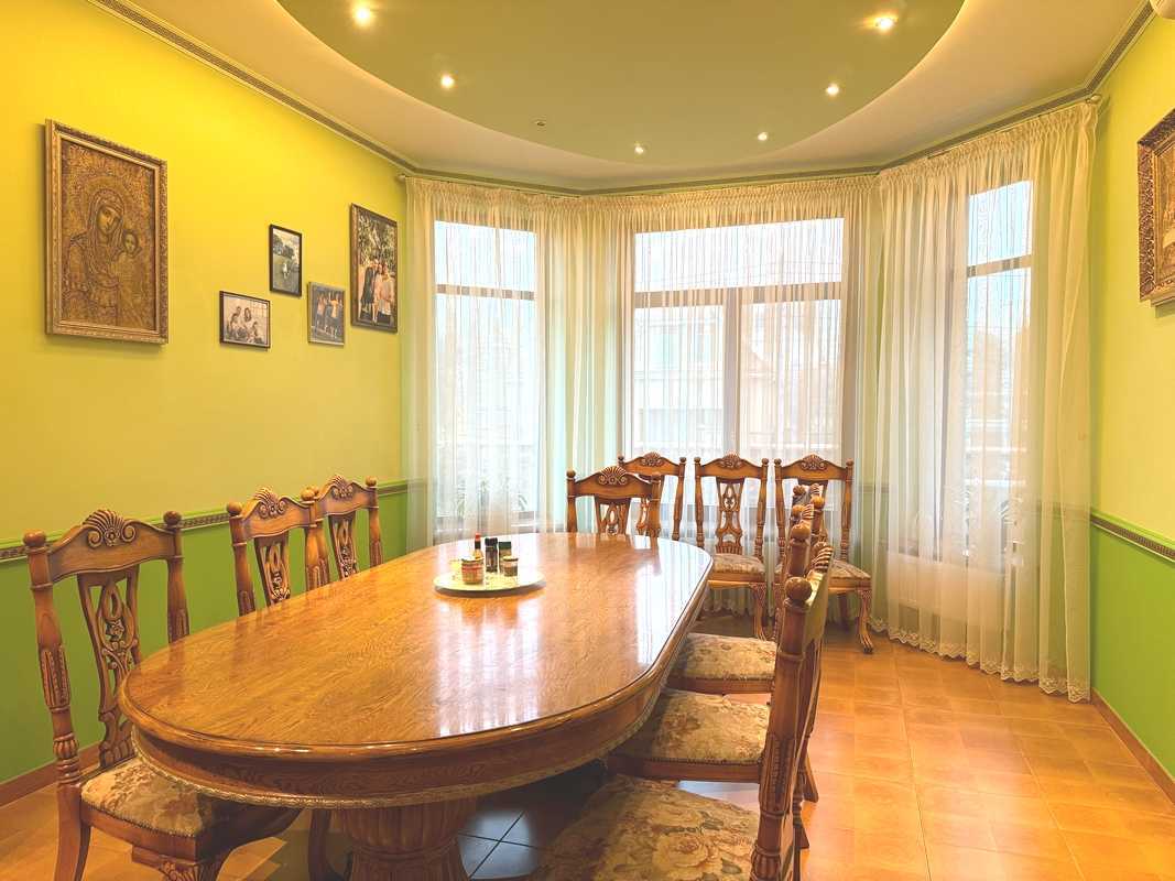 Продажа дома 425 м², Борщаговская ул., 23