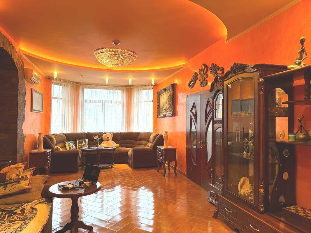 Продажа дома 425 м², Борщаговская ул., 23