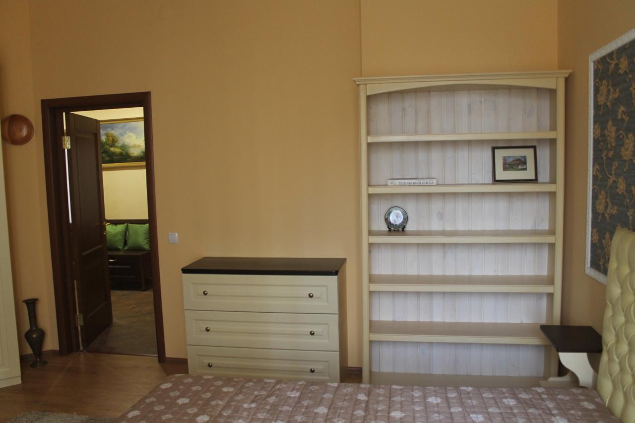 Оренда 2-кімнатної квартири 78 м², В'ячеслава Чорновола вул.