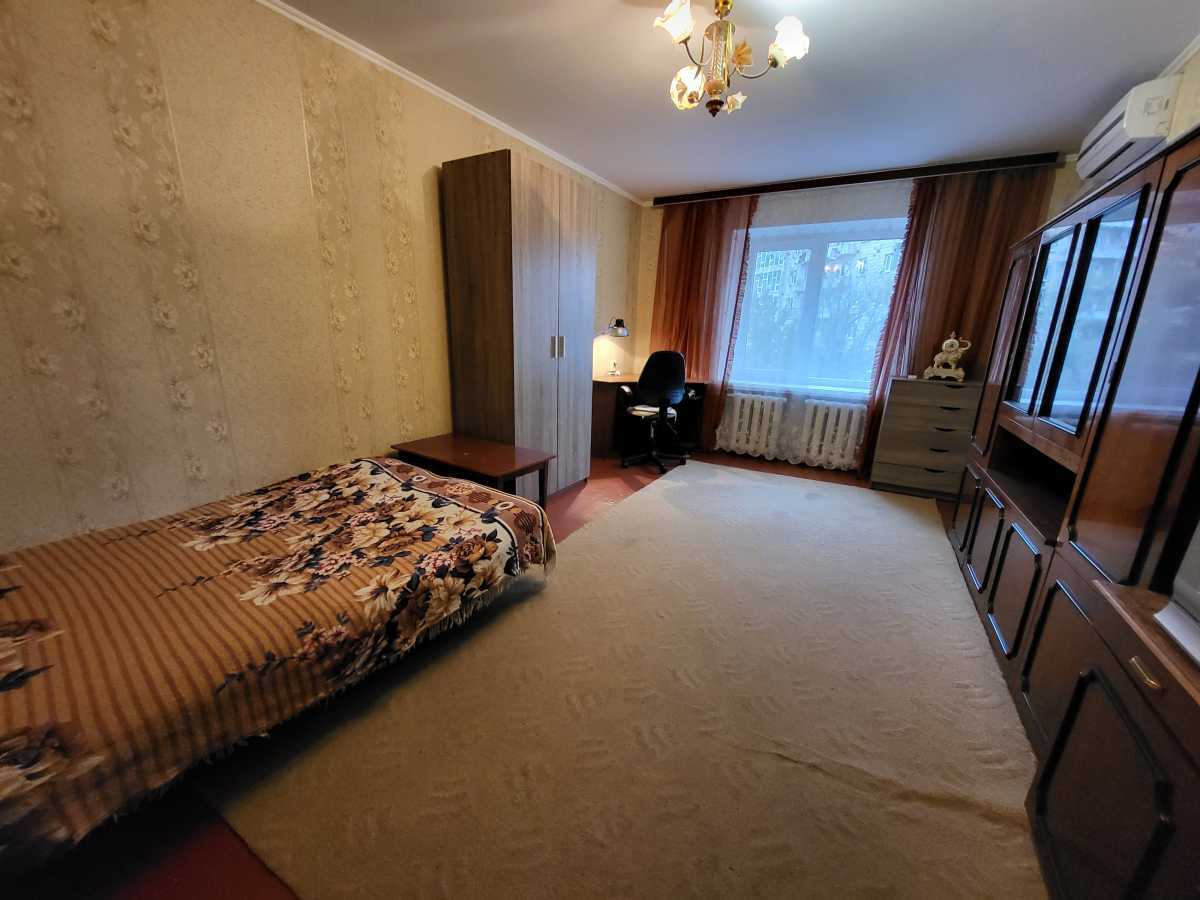 Оренда 1-кімнатної квартири 40 м², Астраханська вул., 5