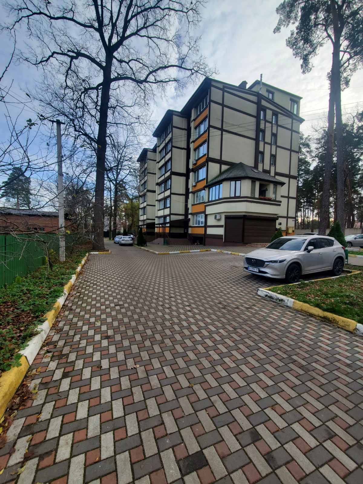 Оренда студії 26 м², Яснополянська вул., 48Б