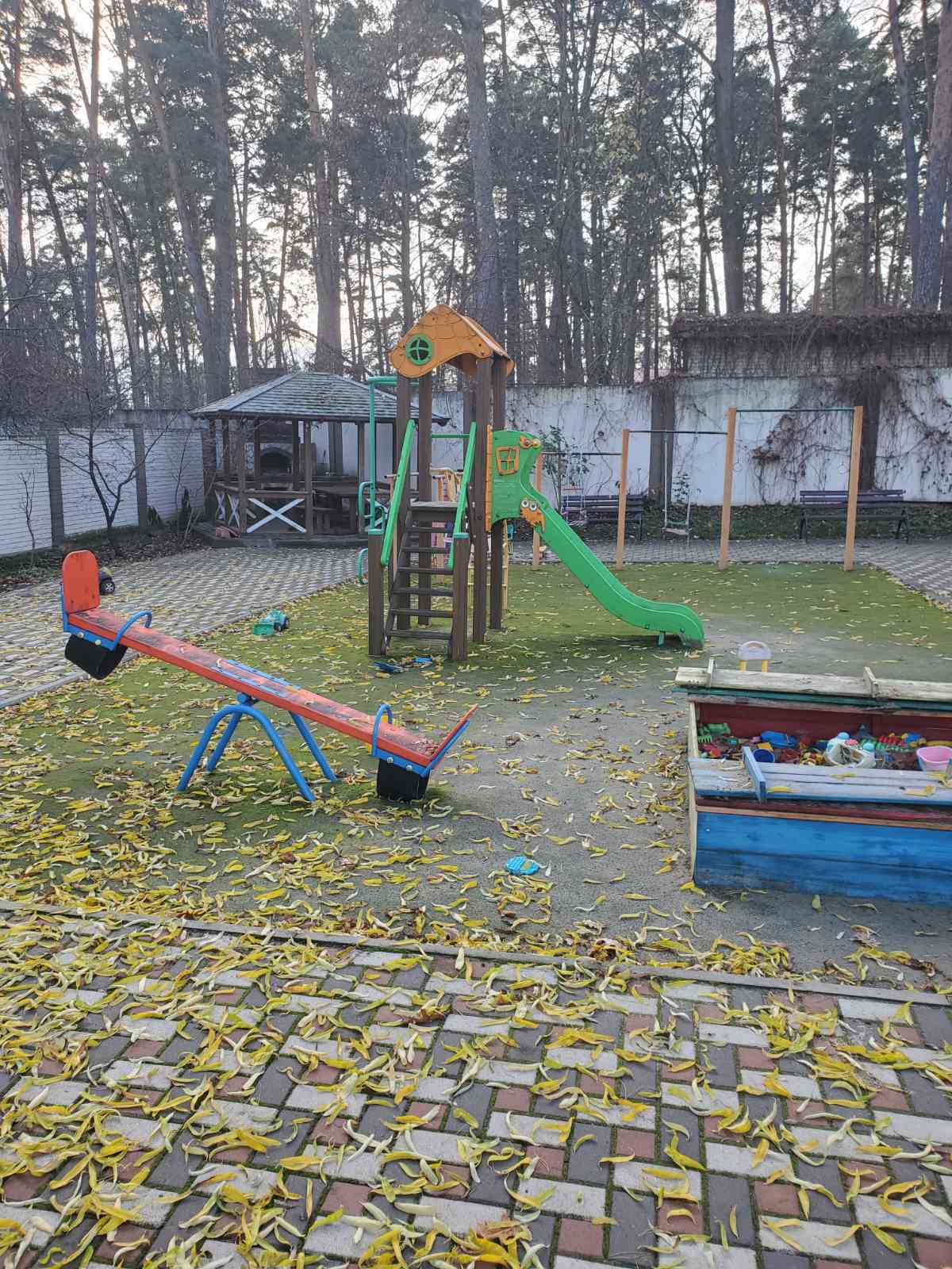 Оренда студії 26 м², Яснополянська вул., 48Б