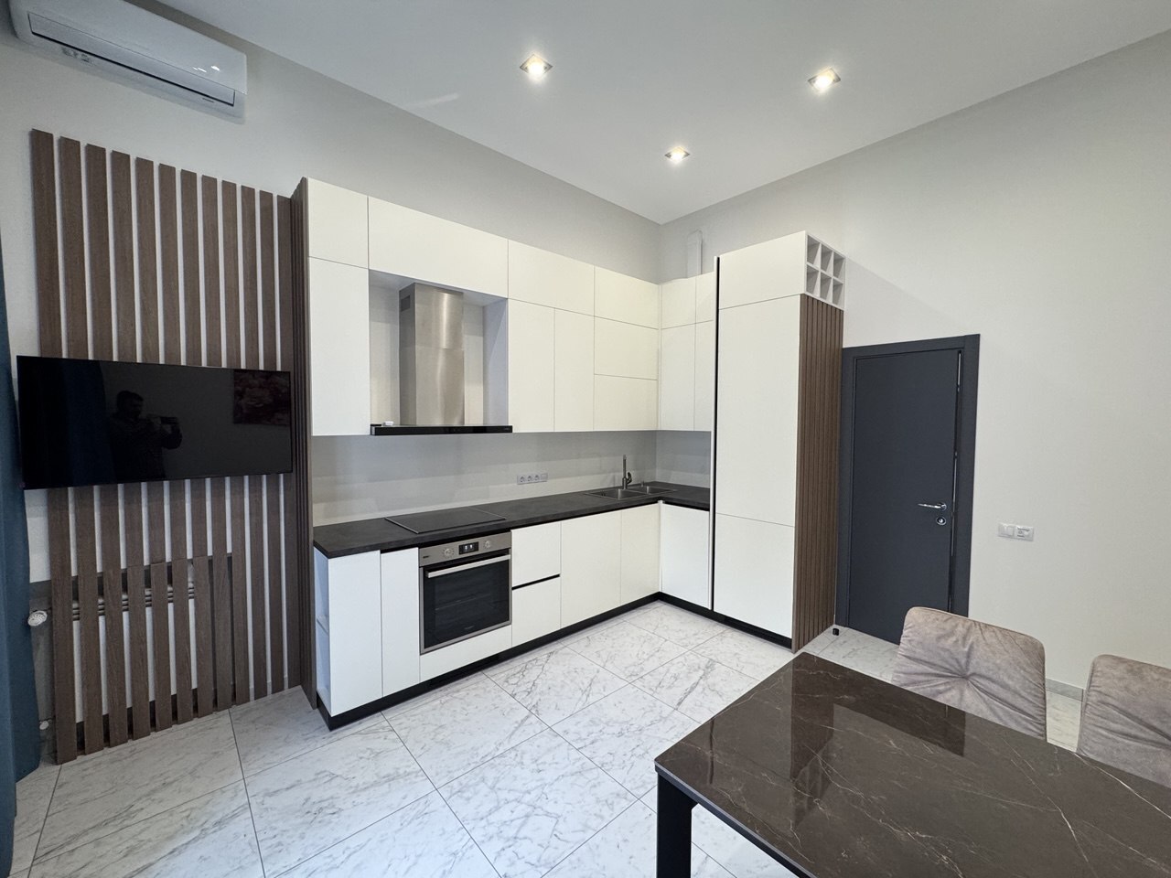 Продажа 2-комнатной квартиры 62 м², Шелковичная ул., 23