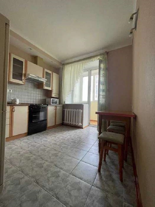 Аренда 1-комнатной квартиры 34 м², Амвросия Бучмы ул., 8