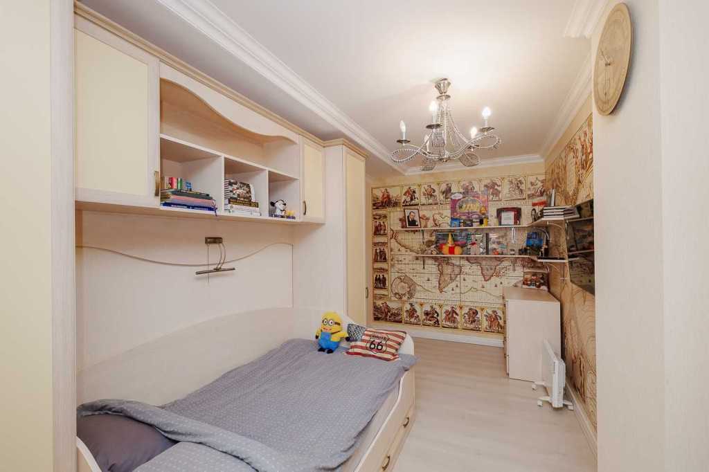 Продажа 3-комнатной квартиры 129.9 м², Курська, 13