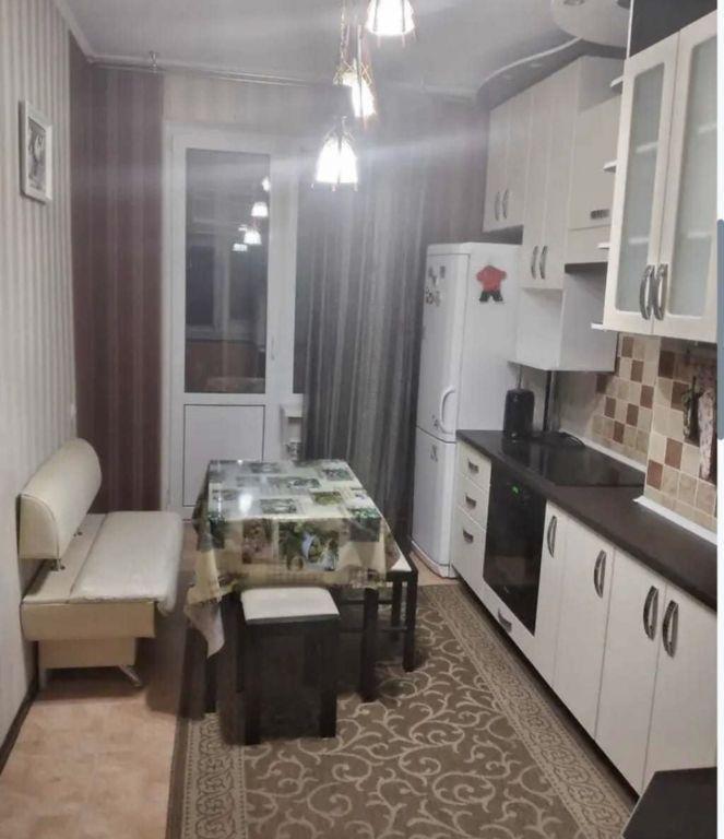 Продажа 2-комнатной квартиры 71.3 м², Богдана Хмельницкого бул., 21