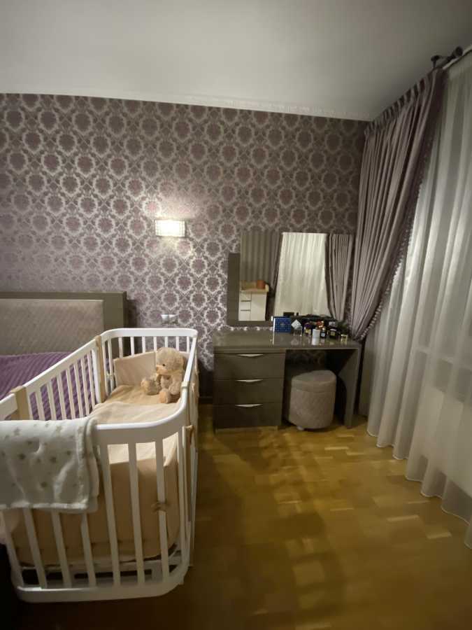 Продажа 3-комнатной квартиры 135 м², Александра Поля просп., 16