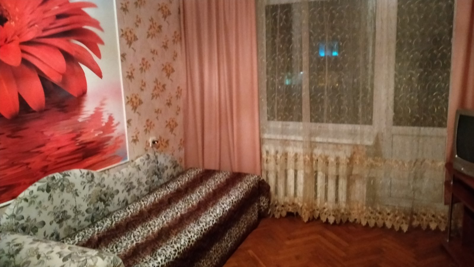 Оренда 3-кімнатної квартири 56 м², Олени Теліги вул., 17