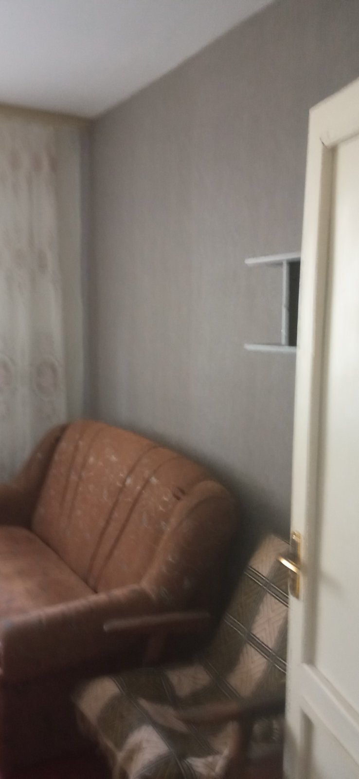 Оренда кімнати/частини квартири, Ревуцького вул., 34