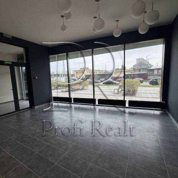 Продажа 3-комнатной квартиры 90 м², Причальная ул., 10