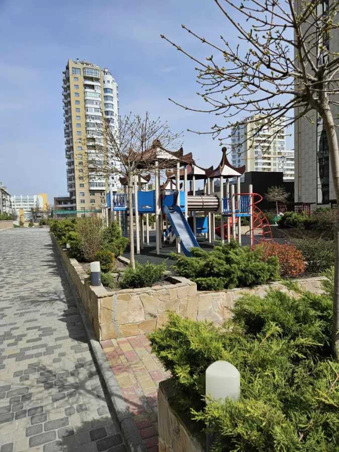 Продажа 4-комнатной квартиры 186 м², Симферопольская ул., 2Л