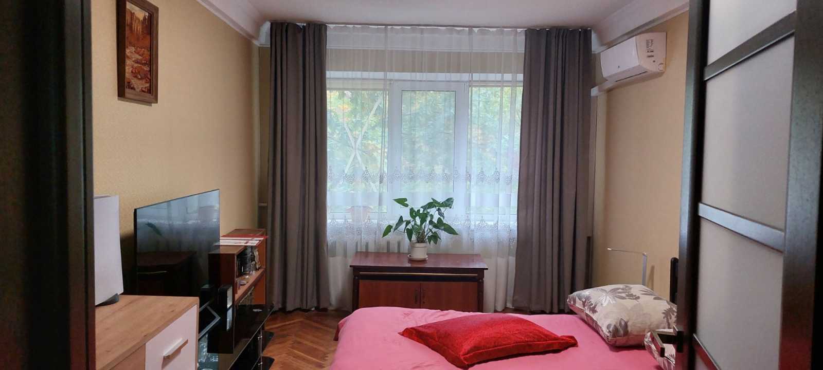 Продажа 2-комнатной квартиры 47 м², Героев Севастополя ул., 10Б