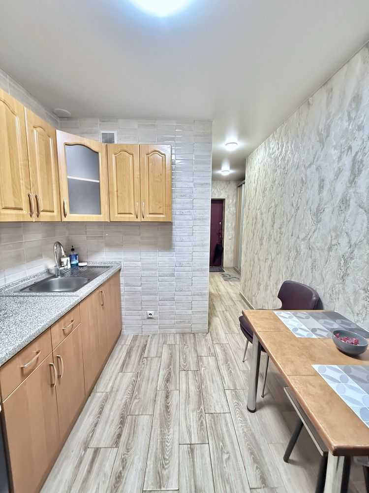 Оренда 1-кімнатної квартири 35 м², Райдужна вул., 13В