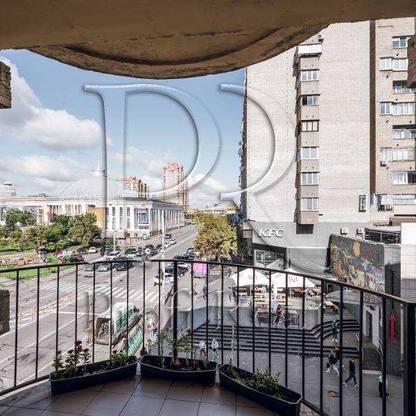 Продажа 2-комнатной квартиры 68 м², Олеся Гончара ул., 79