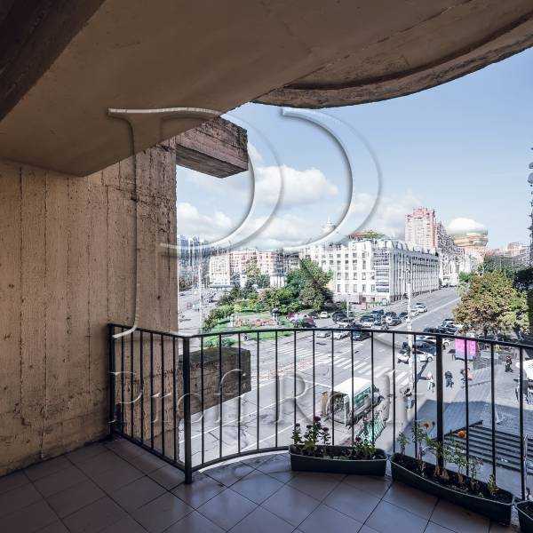 Продажа 2-комнатной квартиры 68 м², Олеся Гончара ул., 79