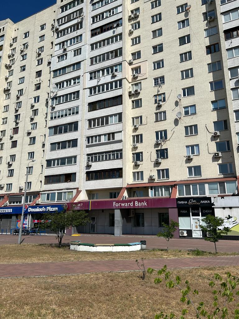 Аренда торгового помещения 146 м², Драгоманова ул., 44А