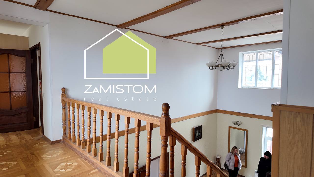 Продажа дома 300 м²