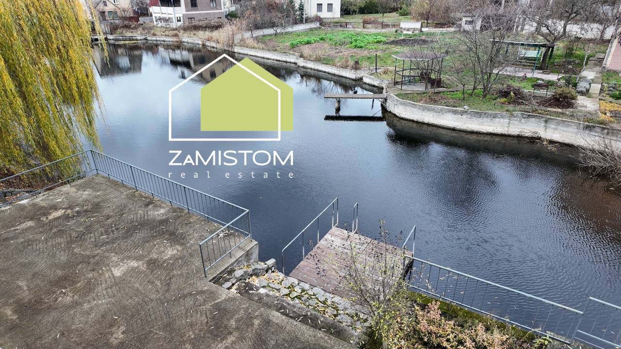 Продажа дома 300 м²