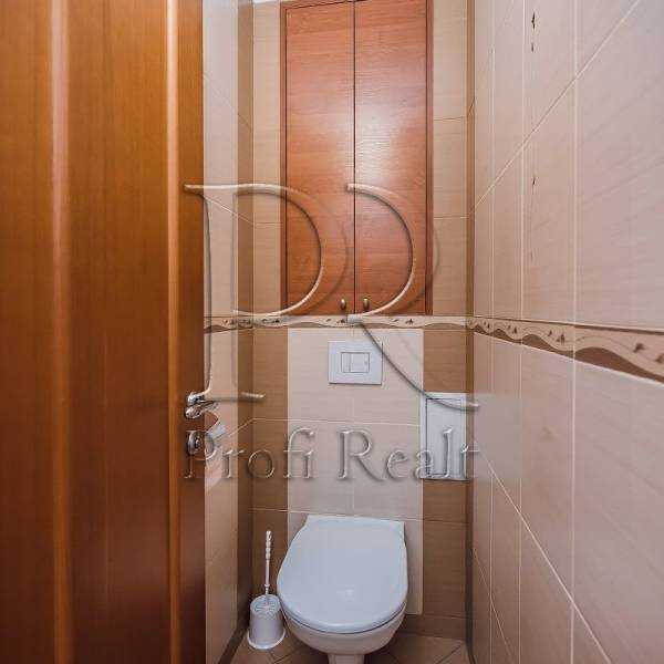 Продажа 3-комнатной квартиры 71 м², Днепровская наб., 13