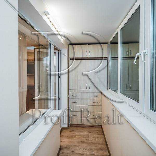 Продажа 3-комнатной квартиры 71 м², Днепровская наб., 13