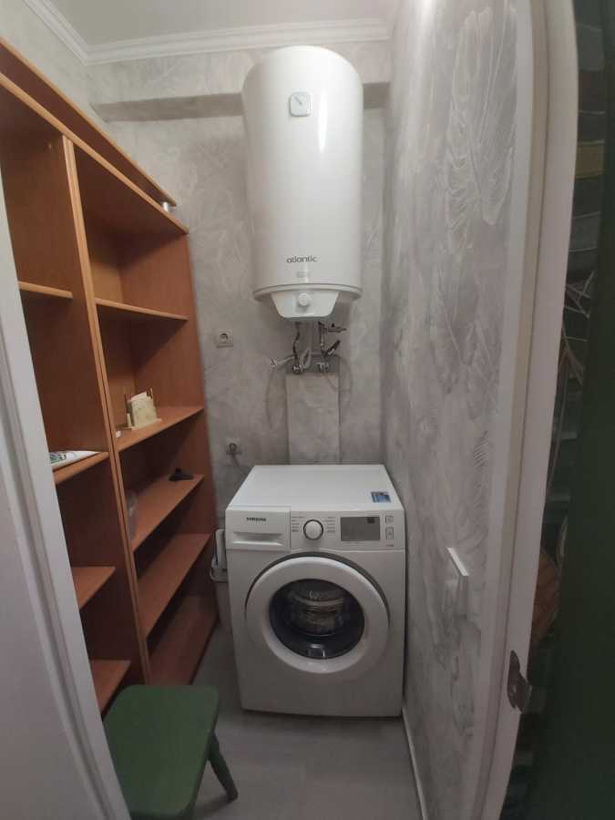 Оренда 1-кімнатної квартири 34 м², Політехнічна вул., 5