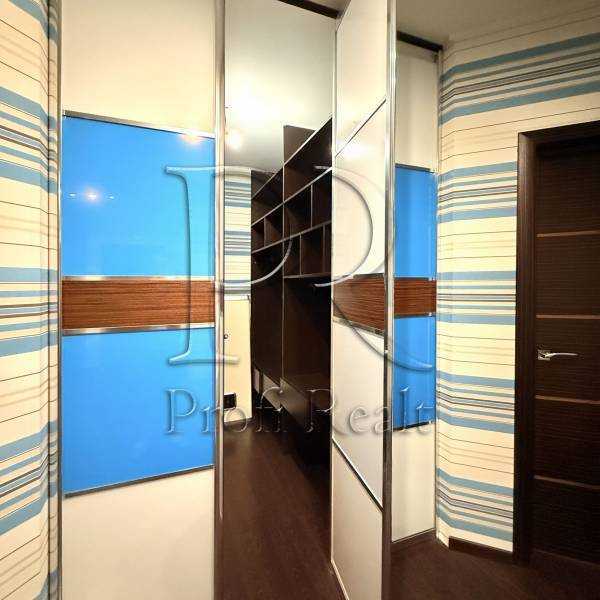 Продажа 3-комнатной квартиры 101 м², Борщаговская ул., 206