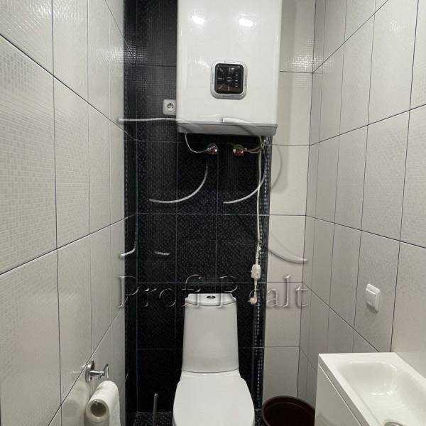 Продажа 1-комнатной квартиры 60 м², Олевская ул., 9