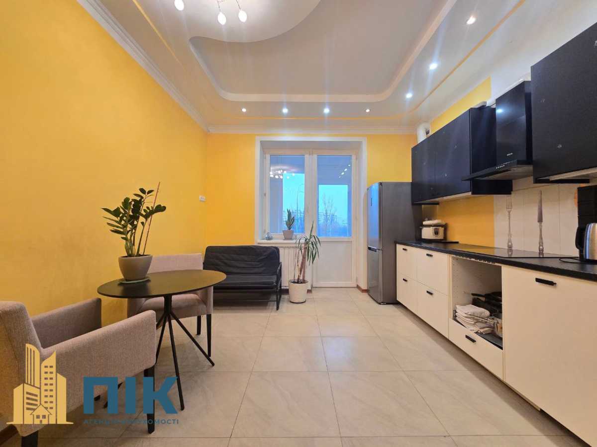 Продажа 4-комнатной квартиры 152 м², Героев Сталинграда просп., 8 К1