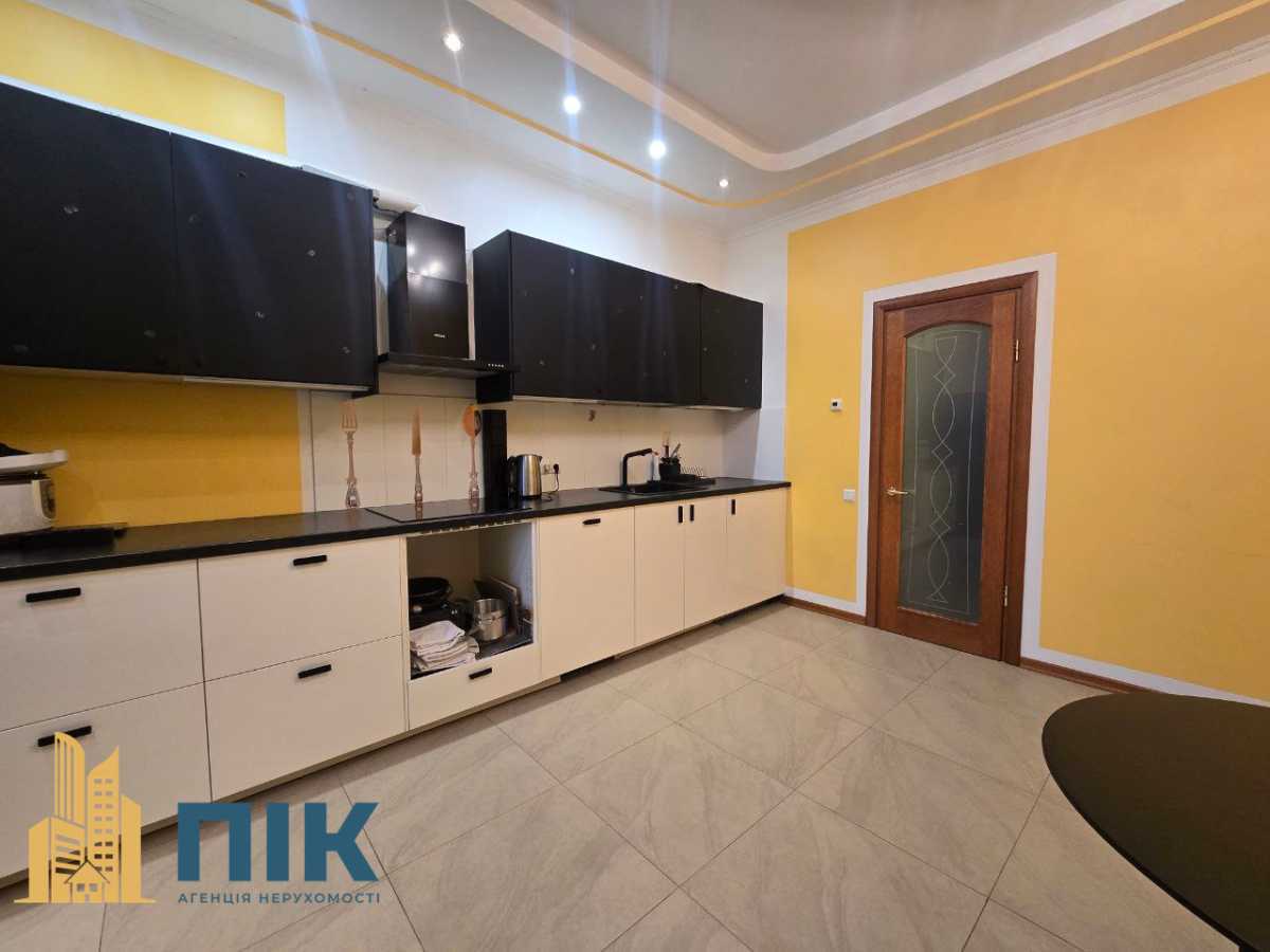Продажа 4-комнатной квартиры 152 м², Героев Сталинграда просп., 8 К1