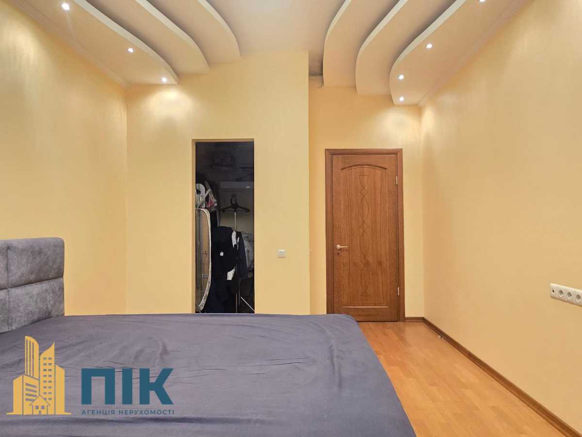 Продажа 4-комнатной квартиры 152 м², Героев Сталинграда просп., 8 К1
