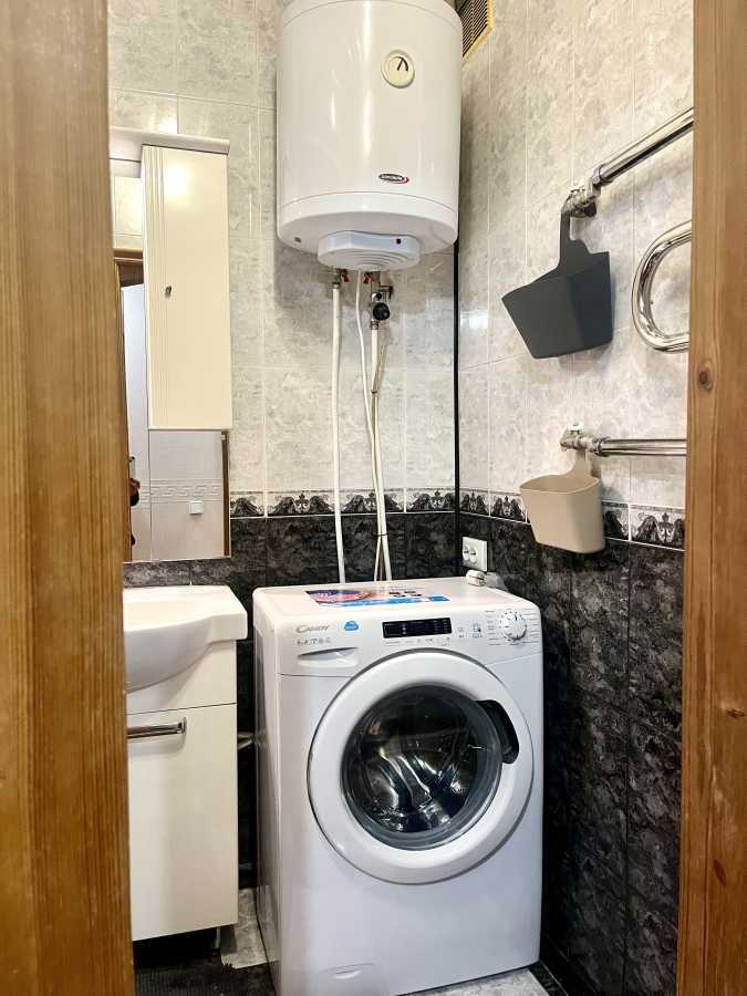 Оренда 1-кімнатної квартири 52 м², Велика Васильківська вул., 102