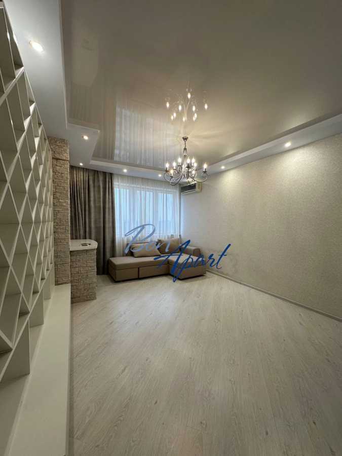 Оренда 3-кімнатної квартири 94 м², Моторний пров., 9