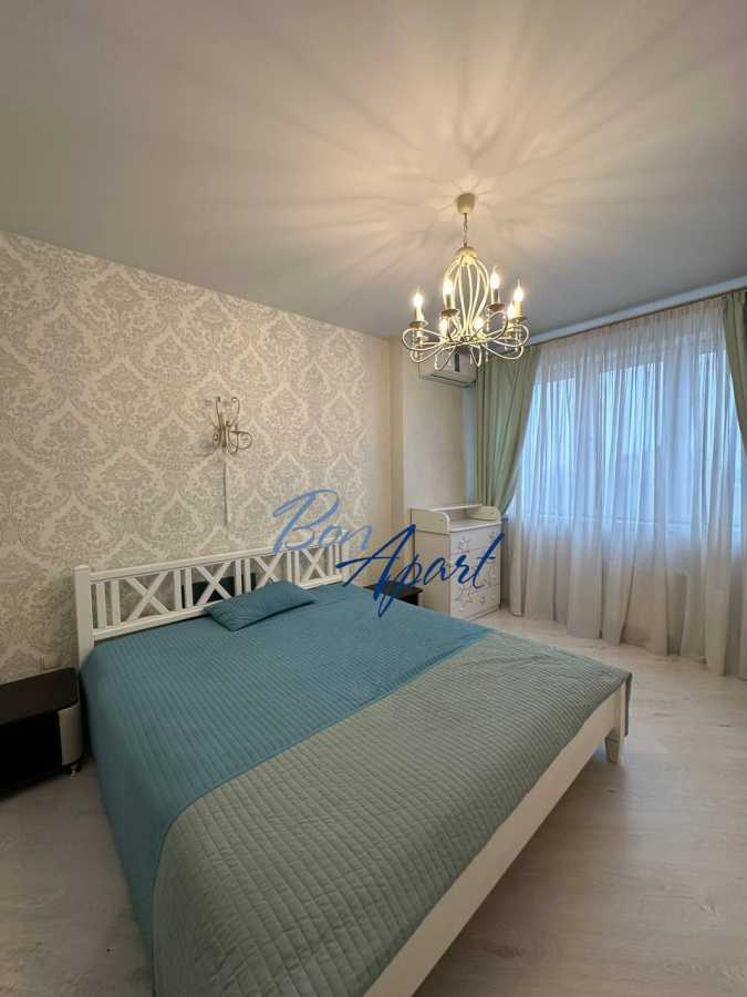 Оренда 3-кімнатної квартири 94 м², Моторний пров., 9