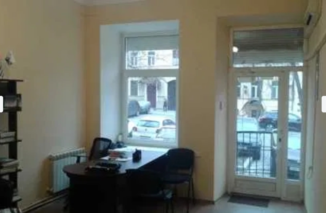 Аренда помещения свободного назначения 43 м², Еврейская ул.