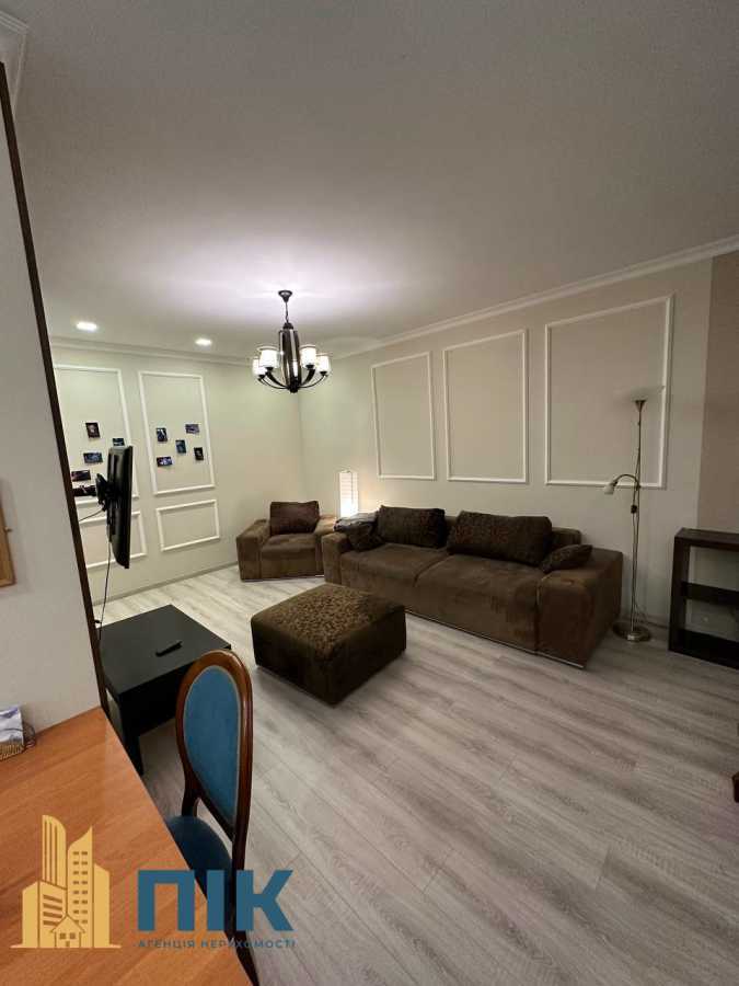 Продажа 1-комнатной квартиры 47.5 м², Комбинатная ул., 25