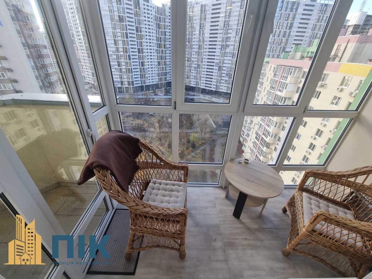 Продажа 1-комнатной квартиры 47.5 м², Комбинатная ул., 25