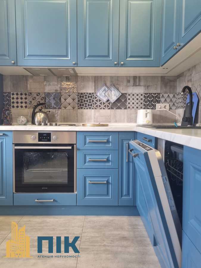 Продажа 1-комнатной квартиры 47.5 м², Комбинатная ул., 25