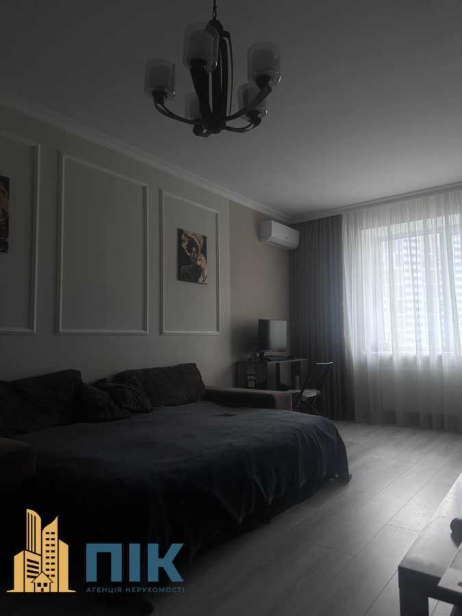 Продажа 1-комнатной квартиры 47.5 м², Комбинатная ул., 25