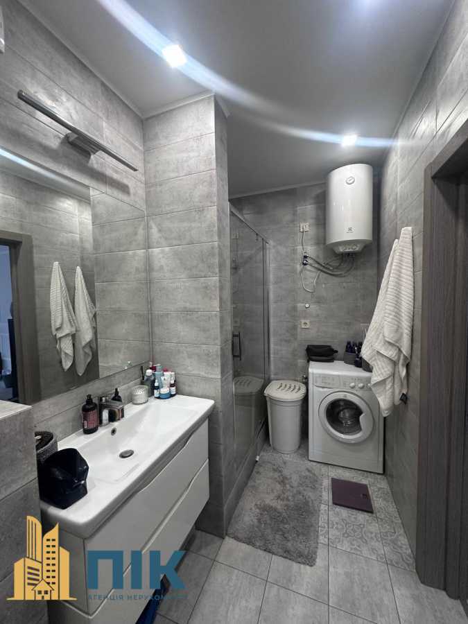 Продажа 1-комнатной квартиры 47.5 м², Комбинатная ул., 25